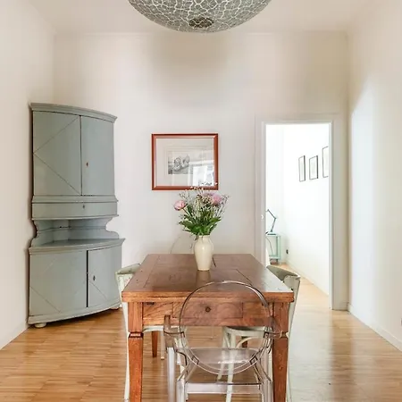 Trastevere Penthouse アパート *